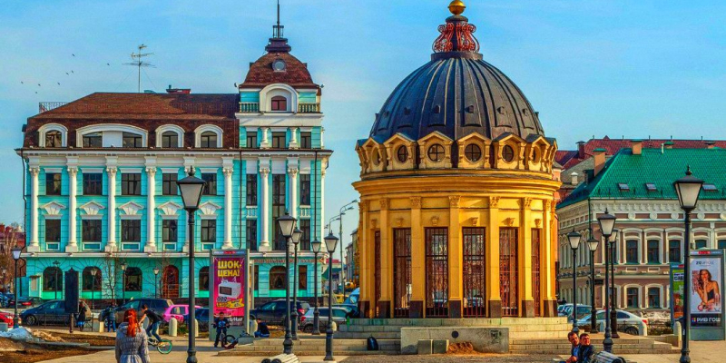 Улица Петербургская в Казани